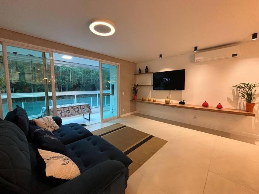 Jurere Internacional, Apartamento *