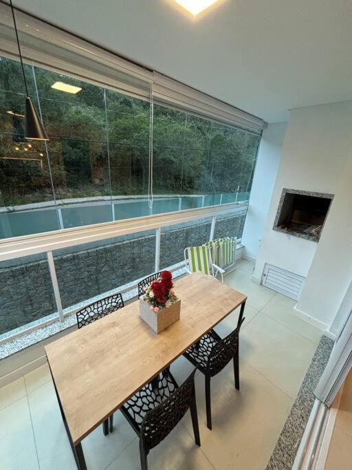 Jurere Internacional, Apartamento