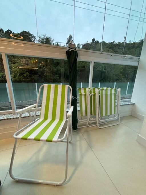 Jurere Internacional, Apartamento *